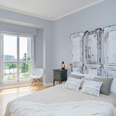 Lisbon Airport Hostel Екстериор снимка