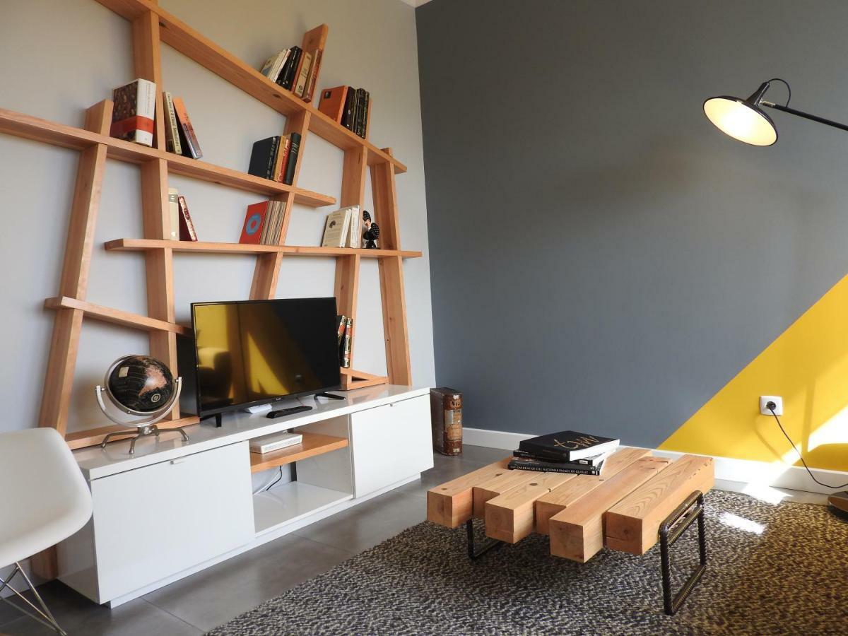 Lisbon Airport Hostel Екстериор снимка