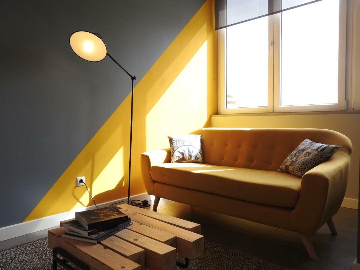 Lisbon Airport Hostel Екстериор снимка