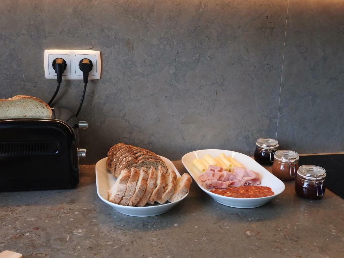 Lisbon Airport Hostel Екстериор снимка