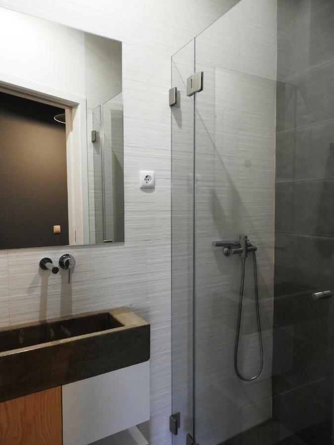 Lisbon Airport Hostel Екстериор снимка