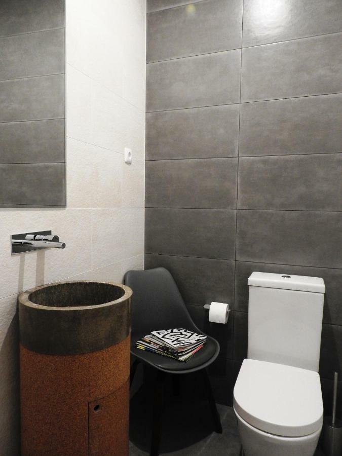 Lisbon Airport Hostel Екстериор снимка
